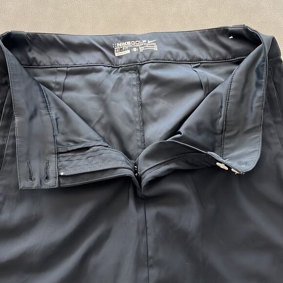 NikeGolf Dri Fit Skort Size 6 - Picture 5 of 9